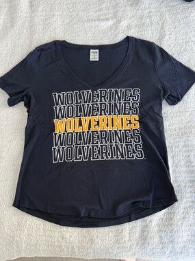 PINK Victoria's Secret University of Michigan Wolverines Short Sleeve Tee